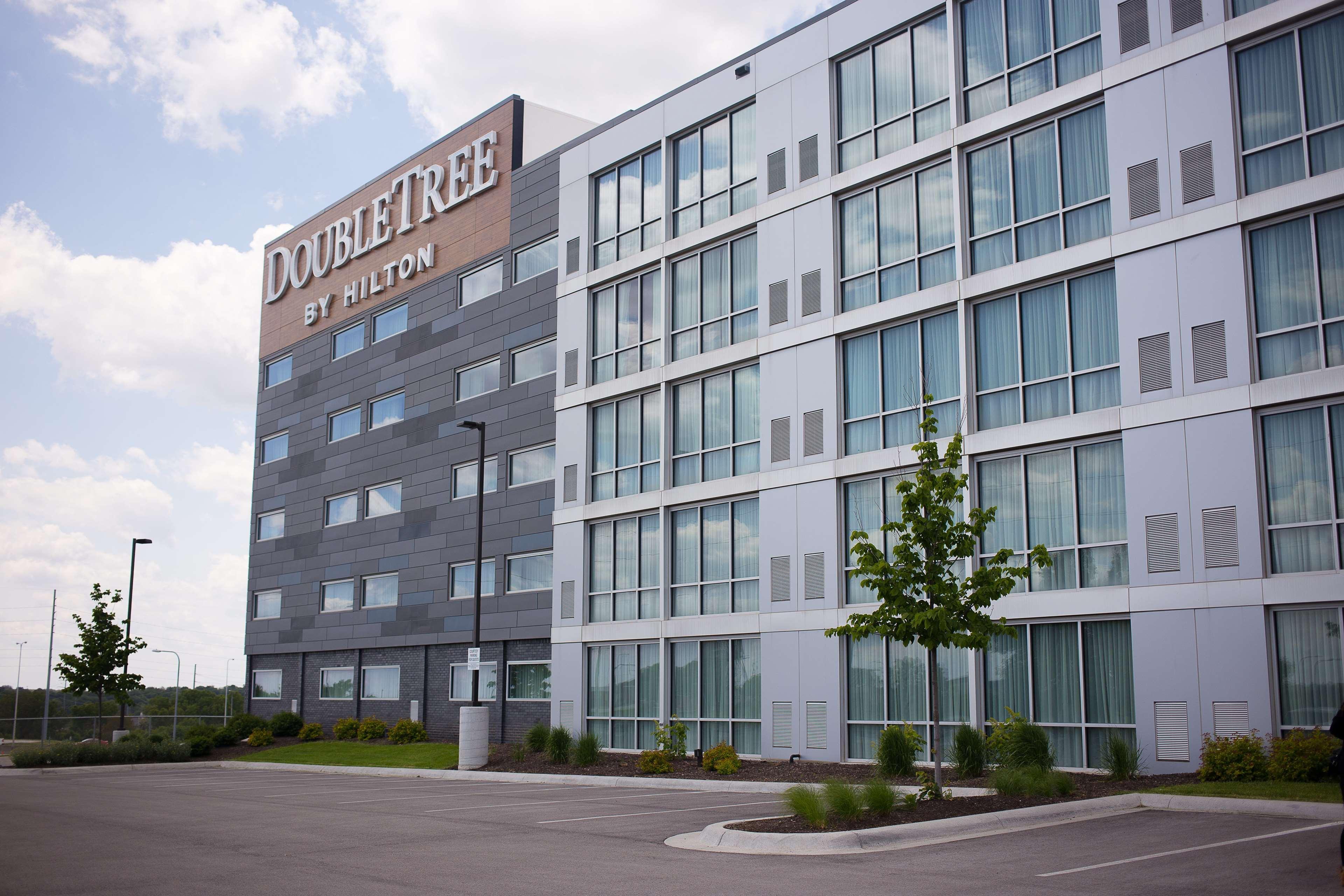 Hotel Doubletree By Hilton Omaha Southwest, Ne Zewnętrze zdjęcie